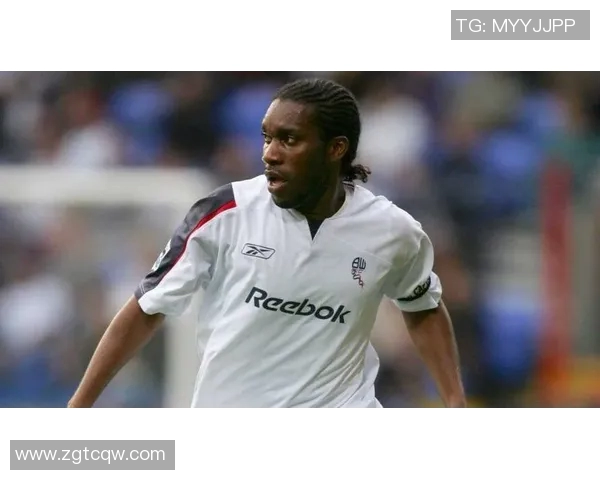 哈吉与奥科查的传奇对决:足球场上的艺术与激情碰撞 哈吉与奥科查的传奇对决:足球场上的艺术与激情碰撞