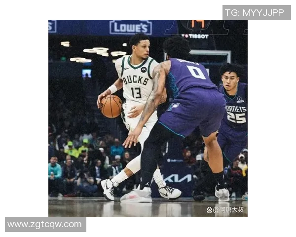 雄鹿与活塞激战12月18日NBA赛场精彩对决值得期待 雄鹿与活塞激战12月18日NBA赛场精彩对决值得期待