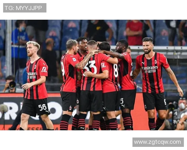 AC米兰与曼联历史交锋回顾及精彩瞬间分析 AC米兰与曼联历史交锋回顾及精彩瞬间分析